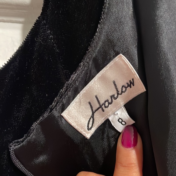 Black dress - Picture 5 of 6